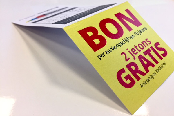 Strooifolders / kortingsbonnen / tombolakaarten